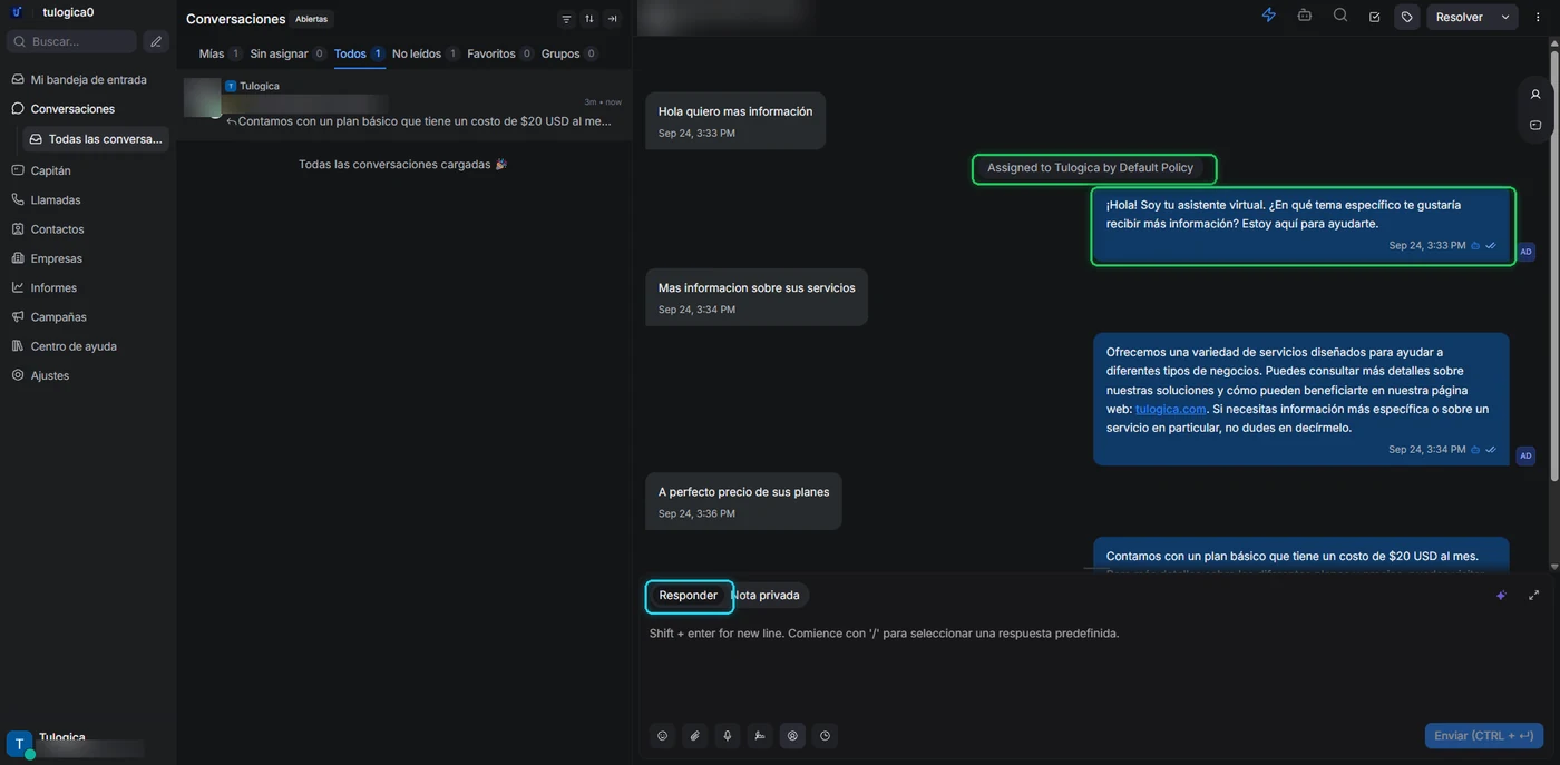 Conversación real en el CRM con las respuestas del agente y la pestaña Responder señaladas