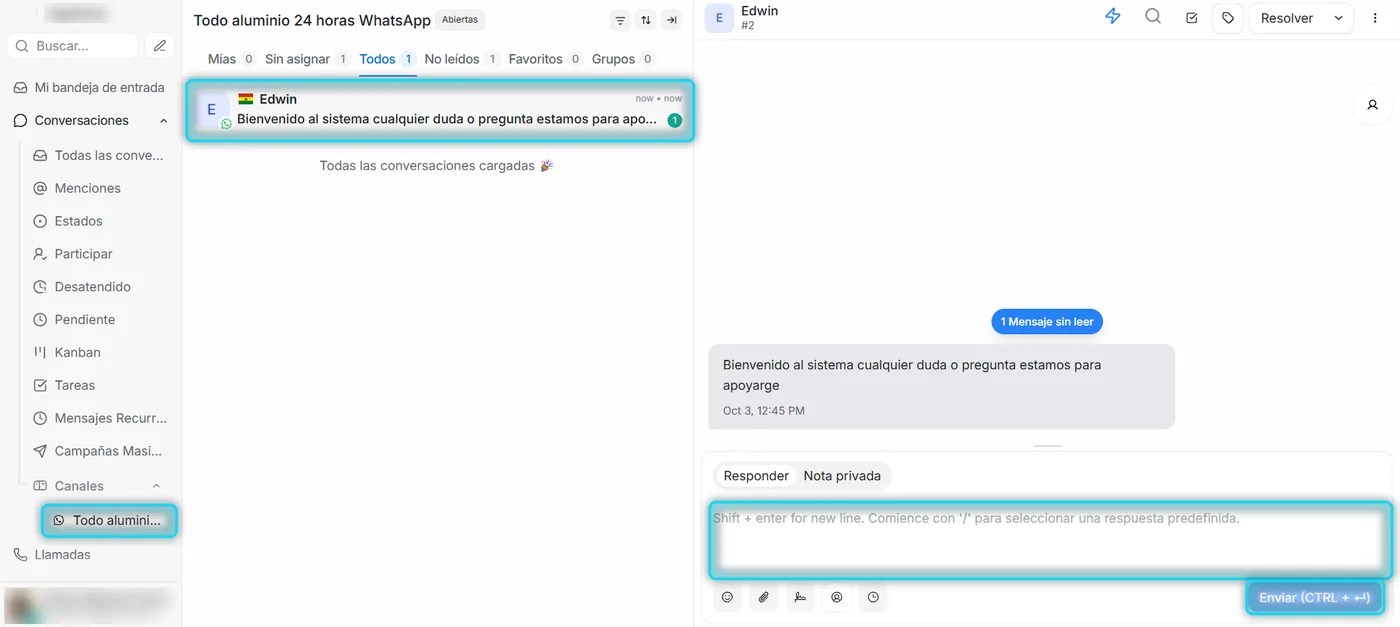 Bandeja con el canal de WhatsApp, la conversación, la caja de respuesta y Enviar señalados
